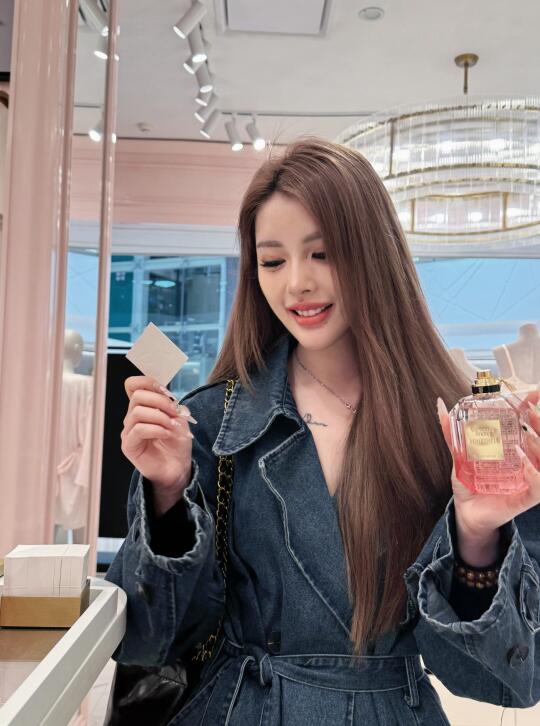 维密性感女郎香水15周年，这波🎁不来就亏啦