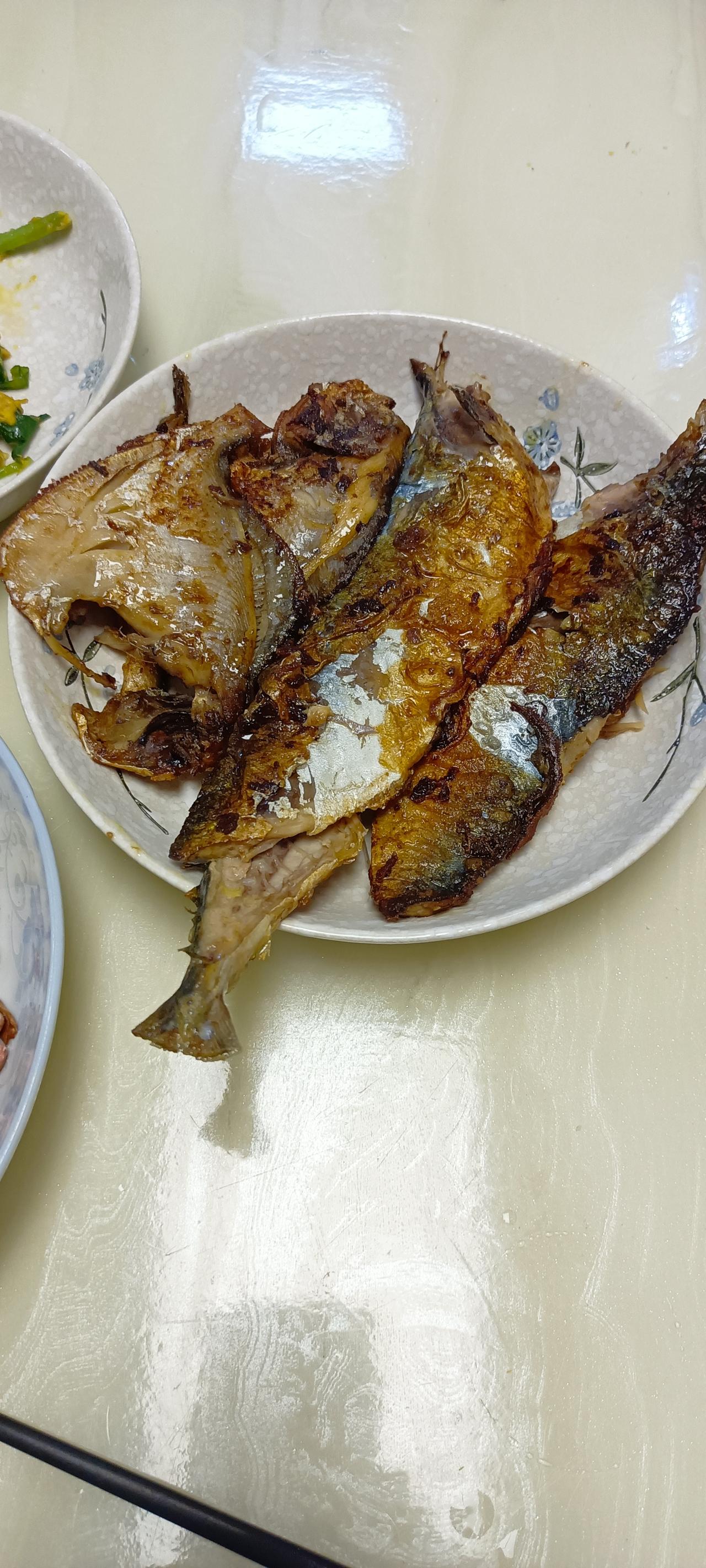 我老公放假了，他非得做晚饭，要展示一下他的厨艺。他还说都叫他王爷王爷的，他想做个