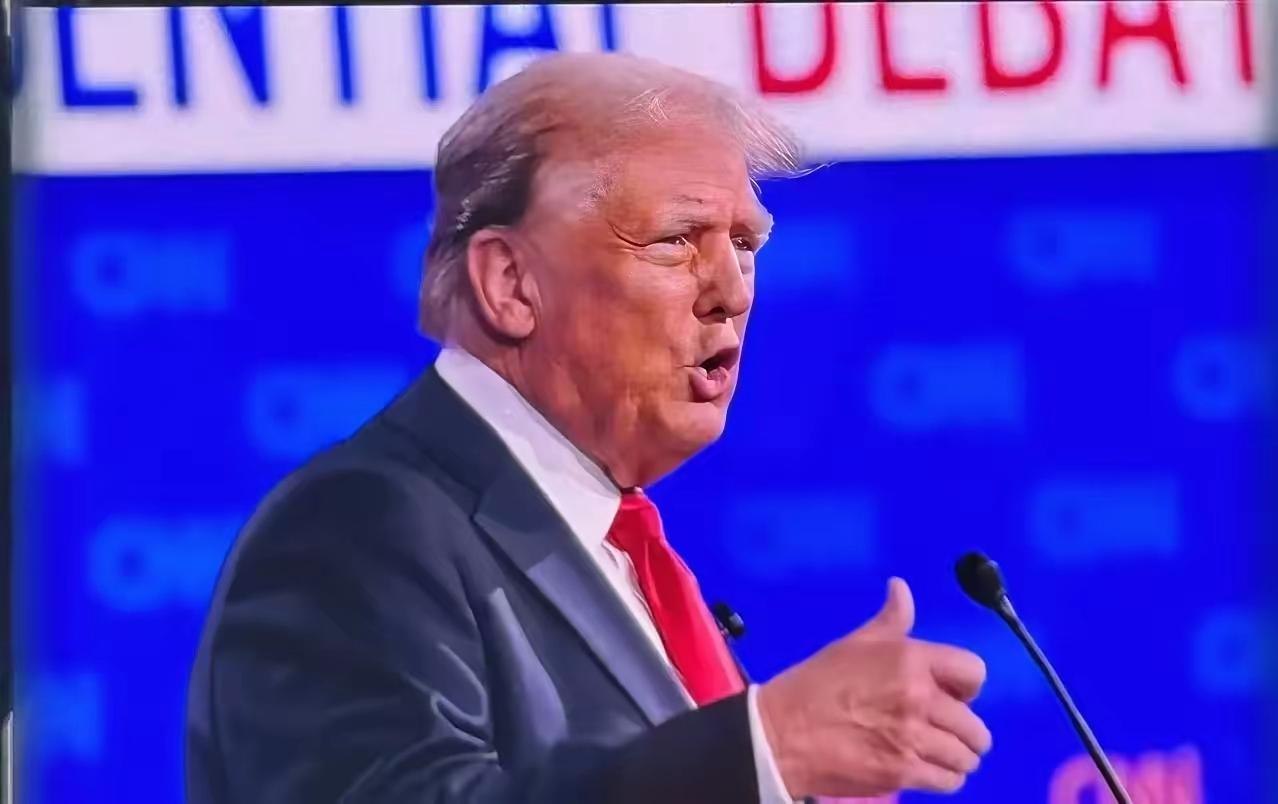 奉劝特疯子就在他的海湖庄园呆着，别来中国。因为跟你谈了也是白谈，你毁约比翻脸快。