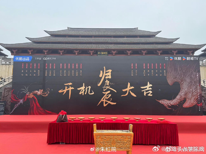 李昀锐刘些宁古偶cp感李昀锐刘些宁淡颜搭浓颜 李昀锐和刘些宁合作充满新意，淡颜与