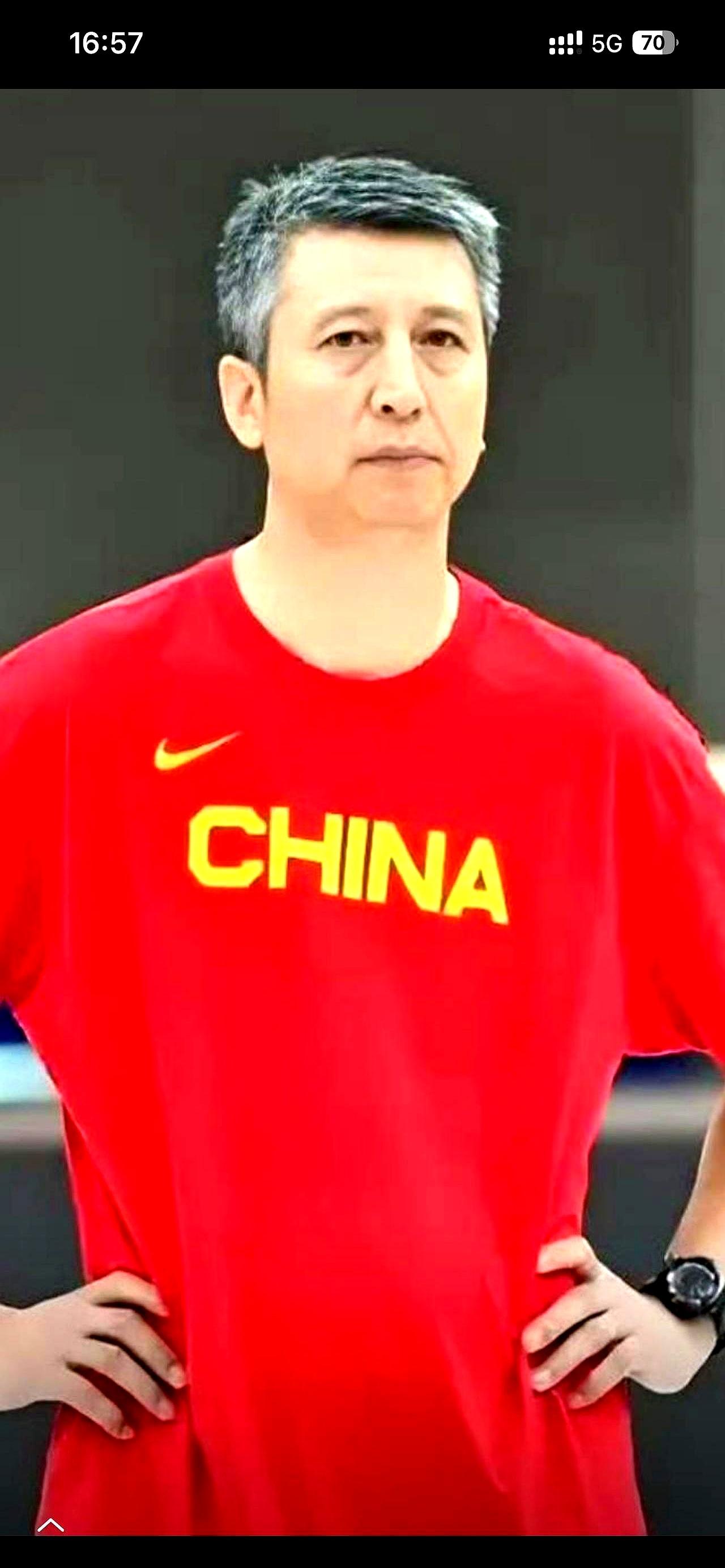 真到了悬崖边上，再输一场，2027年世界杯就跟咱没关系了
今晚在冲绳，郭士强指导