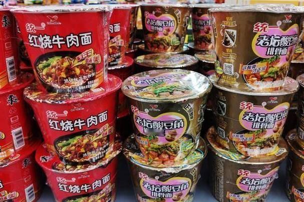 我老婆好像疯了！我妈出院了，我让老婆开车去接，晚上做点好吃的，结果我妈是坐公交车