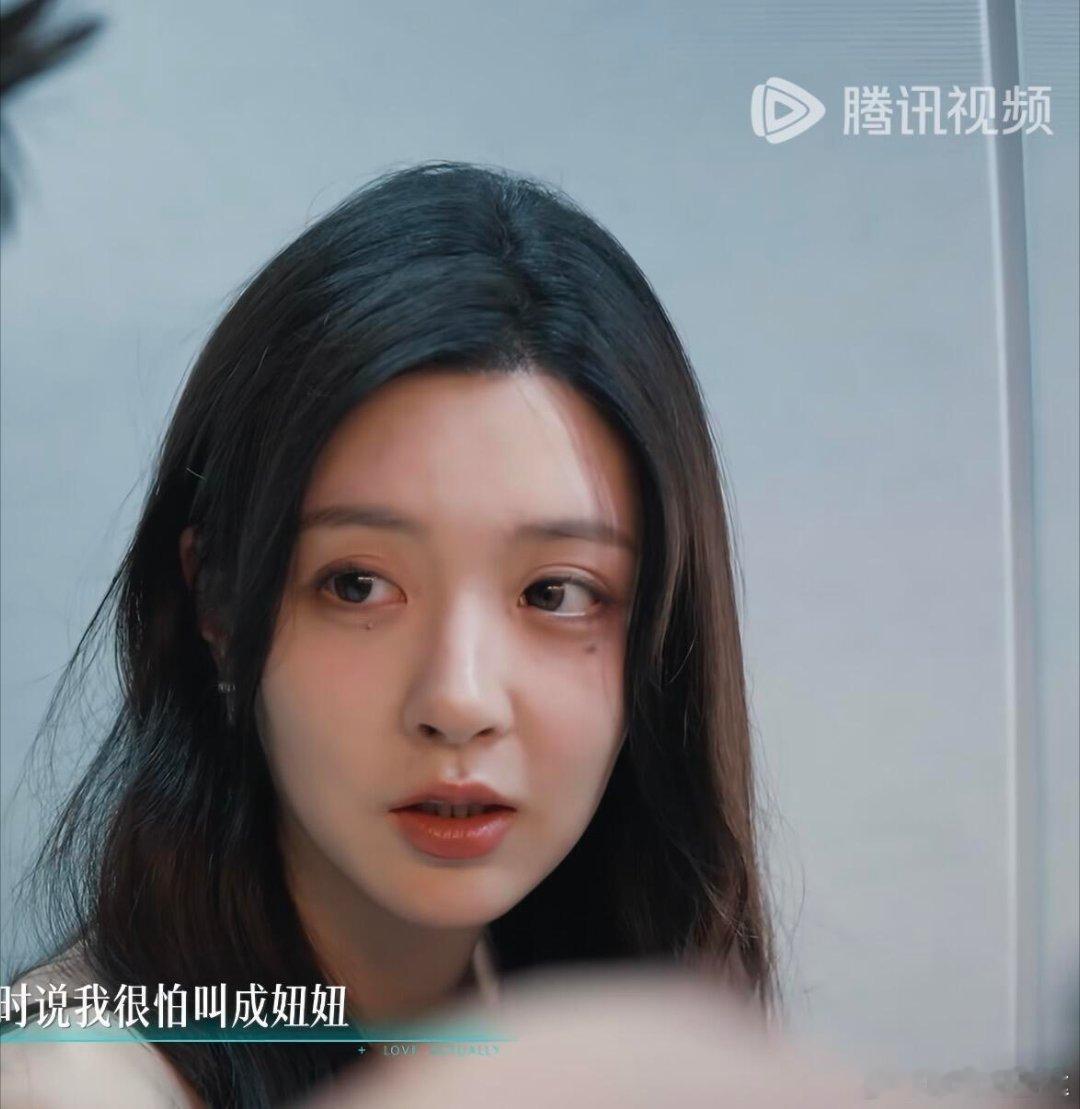 柳周cp 对着这样的女生再生气也凶不起来吧！我是霸总我也天天提心吊胆焦虑睡不好这