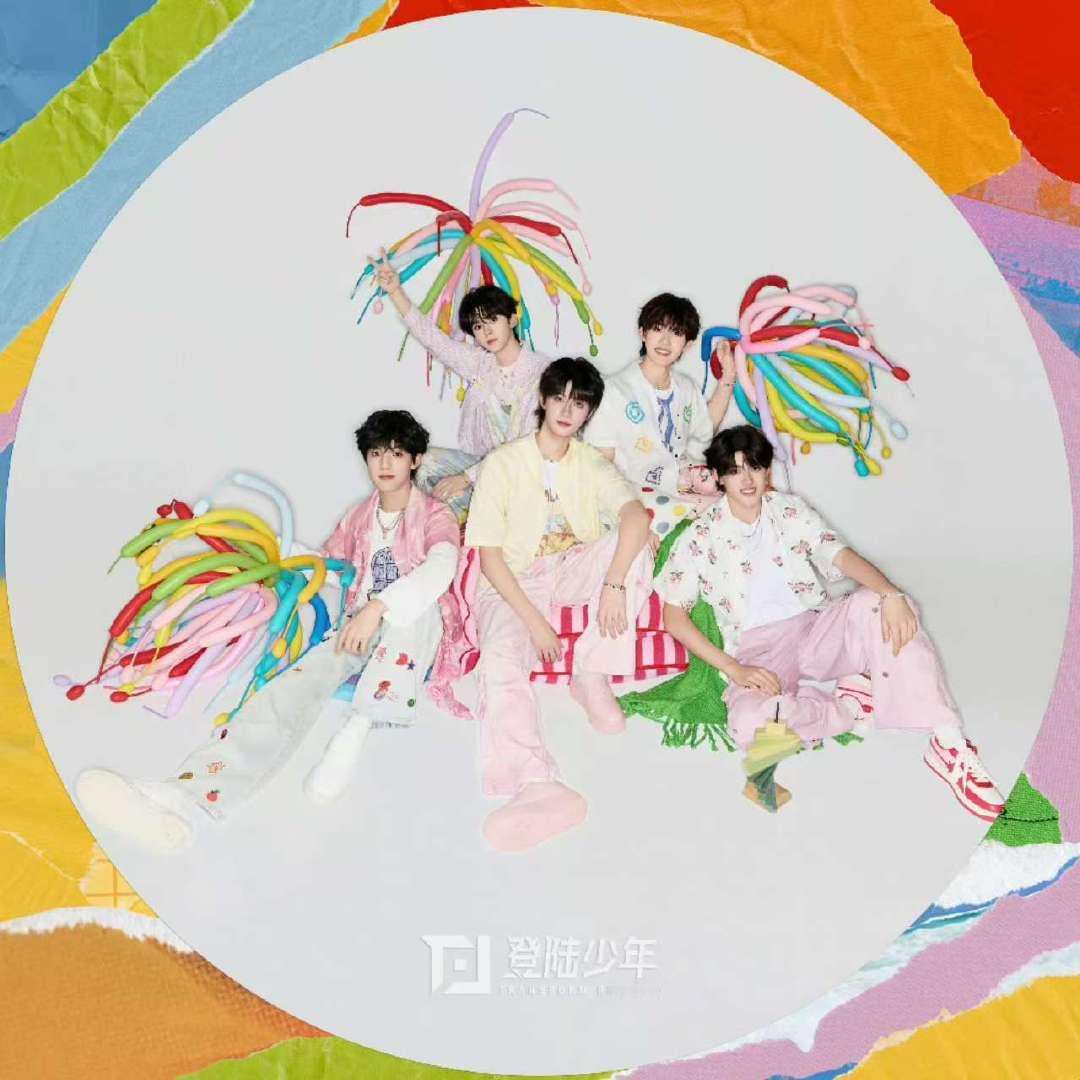 登陆少年登陆好六街登陆少年好六剧照！ 登陆少年登陆好六街啦 ​​​