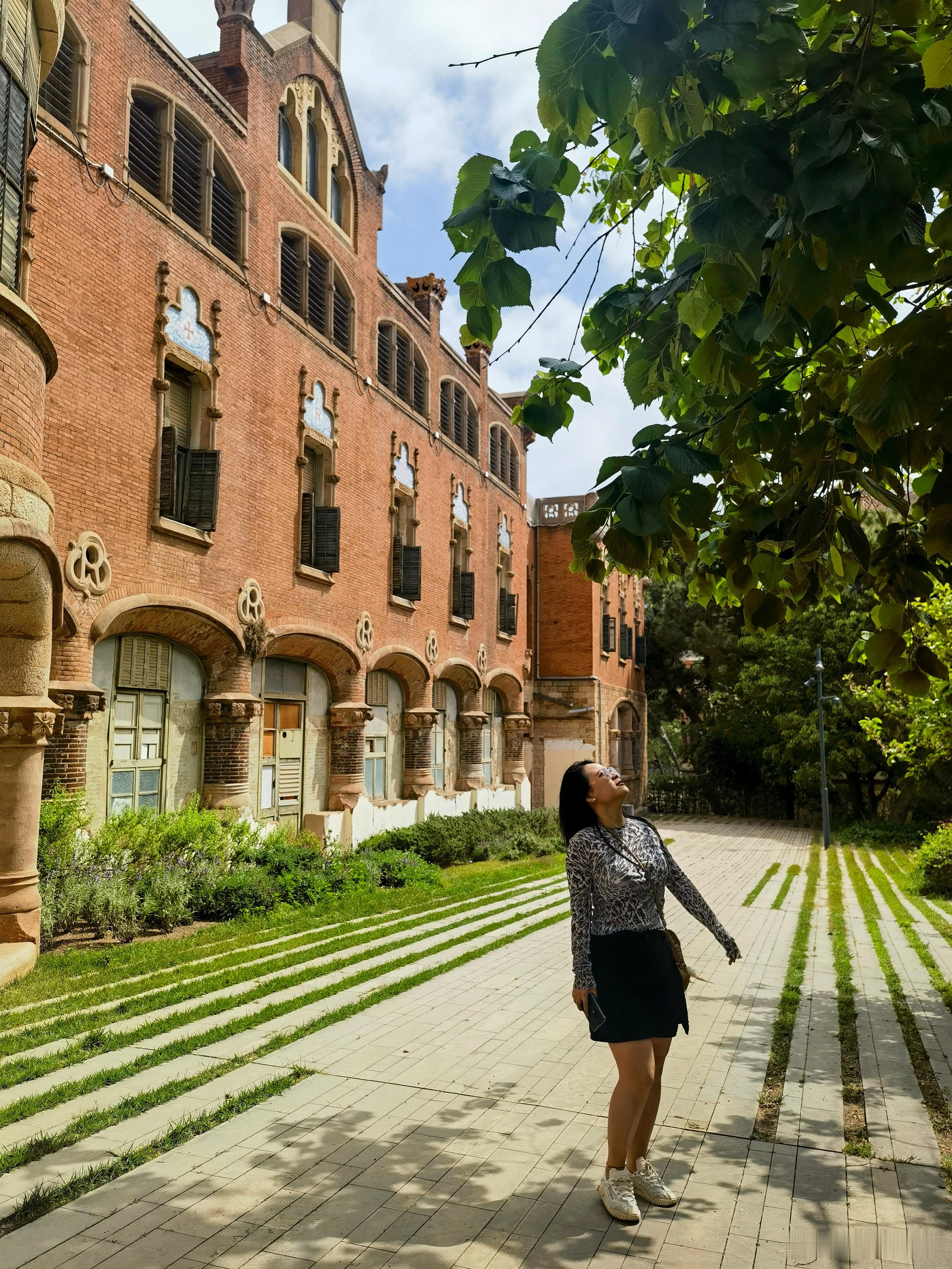 有些时候，越无用的东西，价格才可以无限。越有用，反而越有定价锚。 ——大宗品的思