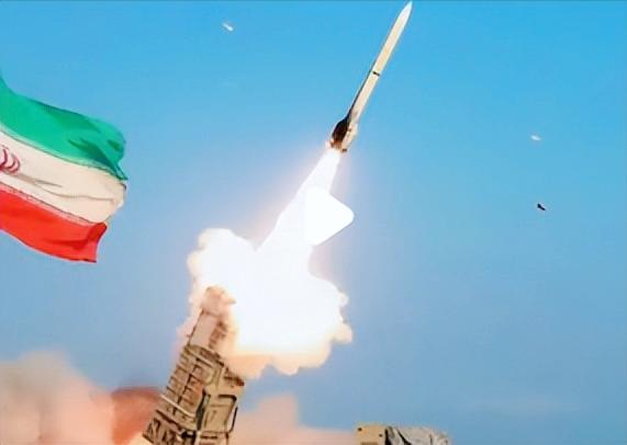 这波操作是真没按美以的剧本走！伊朗直接官宣派了20架无人机，再加上3枚导弹，精准