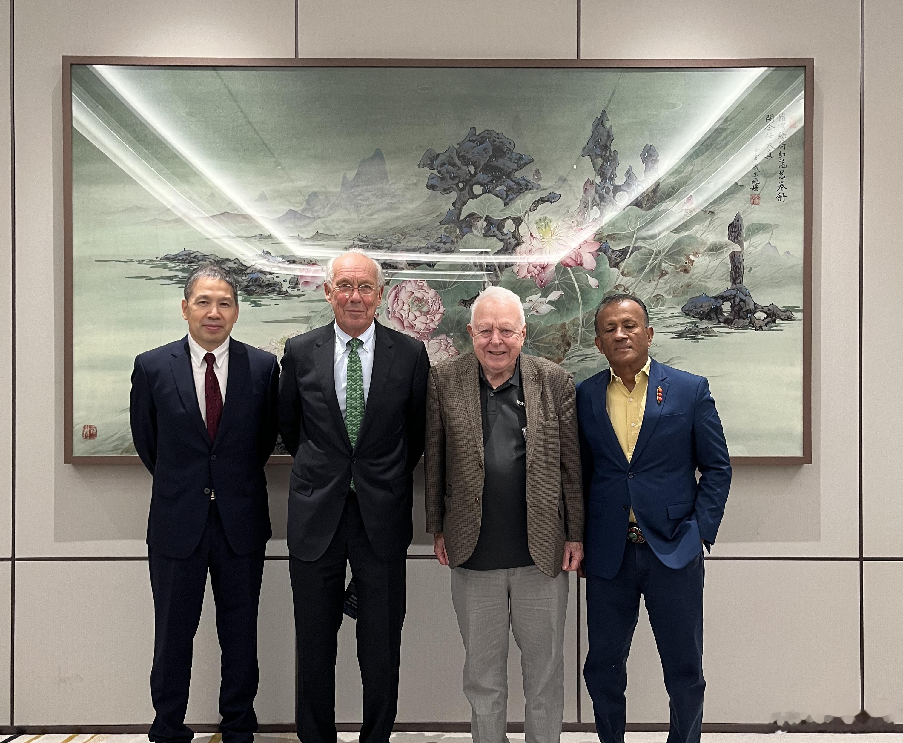 罗马俱乐部中国委员会执委会召开——兰德斯主持 周晋峰参会在11月5日至6日由乔根