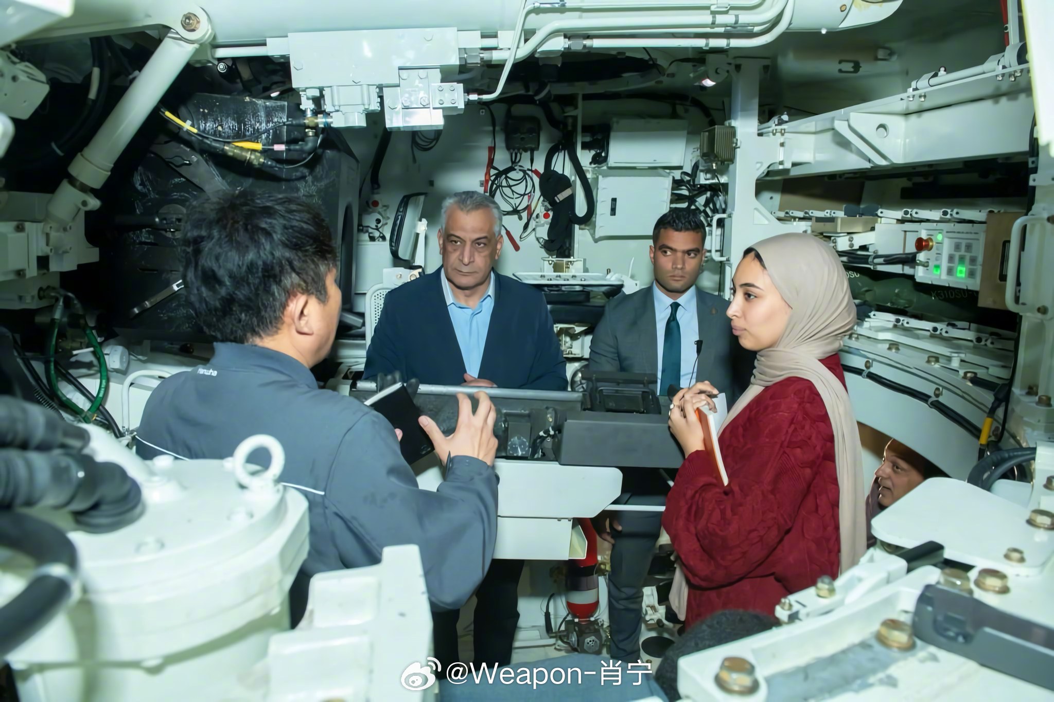 兵器影像 埃及陆军即将列装的K9 EGY型155毫米自行火炮战斗室内景 