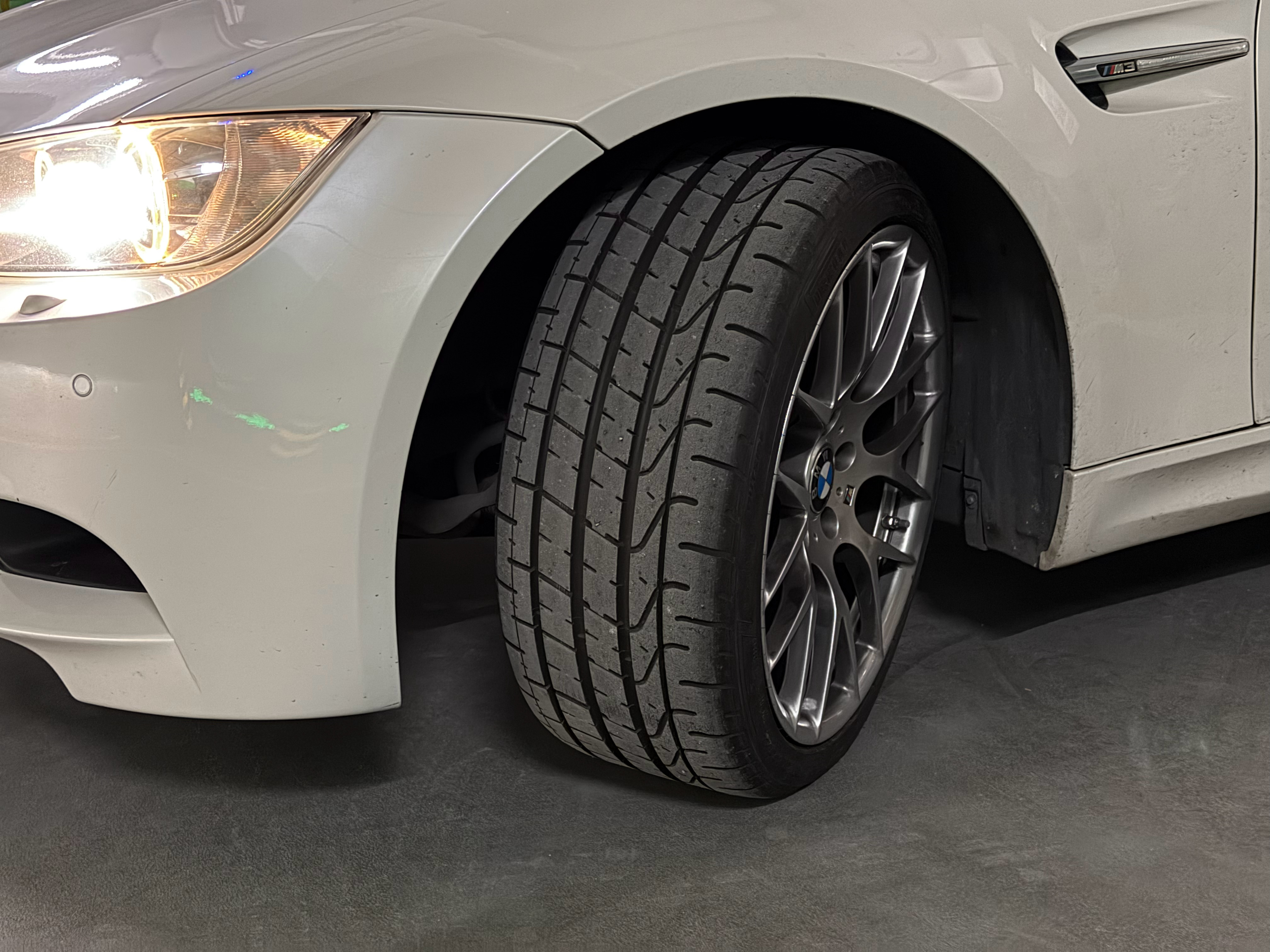 颠了、吵了、响应快了、升温慢了，倍耐力P Zero Corsa初体验（相较于马牌