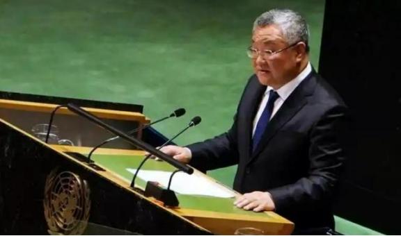 联合国大会上，日本冲击“入常”失败，四常都没想到，中国这么刚！日本的代表站在联合