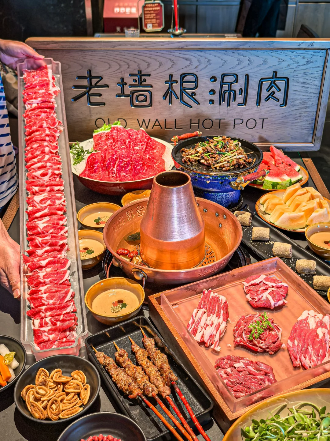 目前为止吃过的最正宗，还原老北京铜锅涮羊肉味道的一家店😎！之前去过北...
