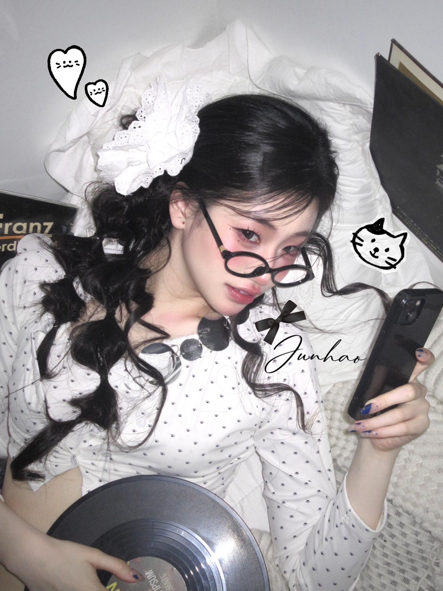 🐈‍⬛‧₊☆₊101次初恋‧₊˚⋆♡̷。今年开始理解水光肌