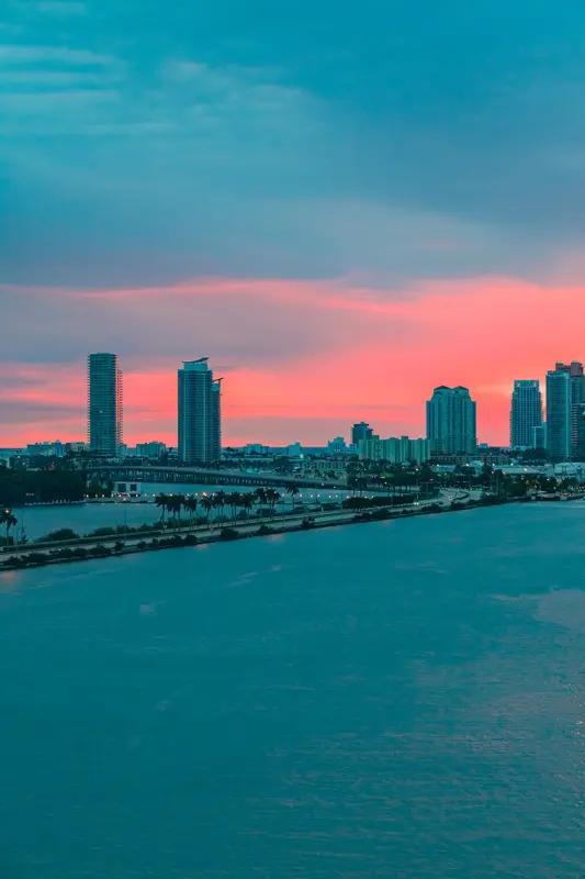 美军撤兵北约东翼！欧洲多国态度分裂，波兰成最大赢家？
 
就在昨天，美国突然官宣