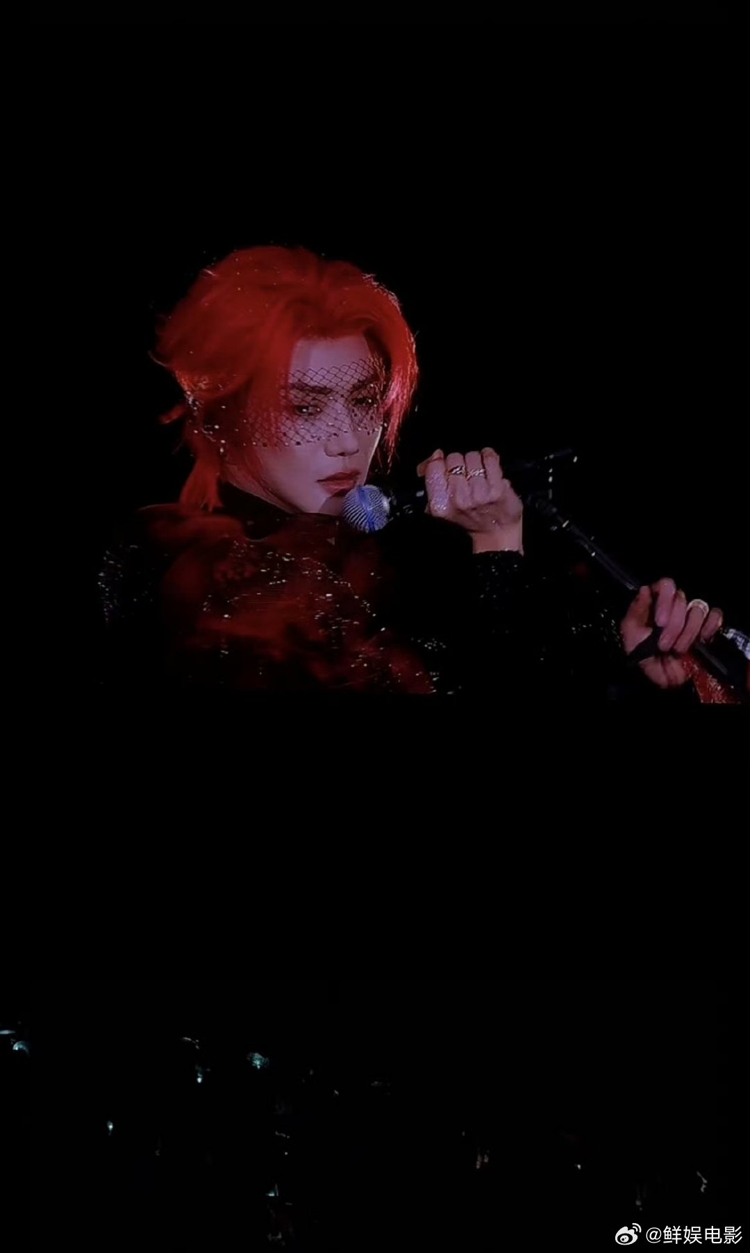 云旗郝熠然玫瑰少年 云旗郝熠然澳门演唱会《玫瑰少年》舞台，好惊艳！云旗郝熠然玫瑰