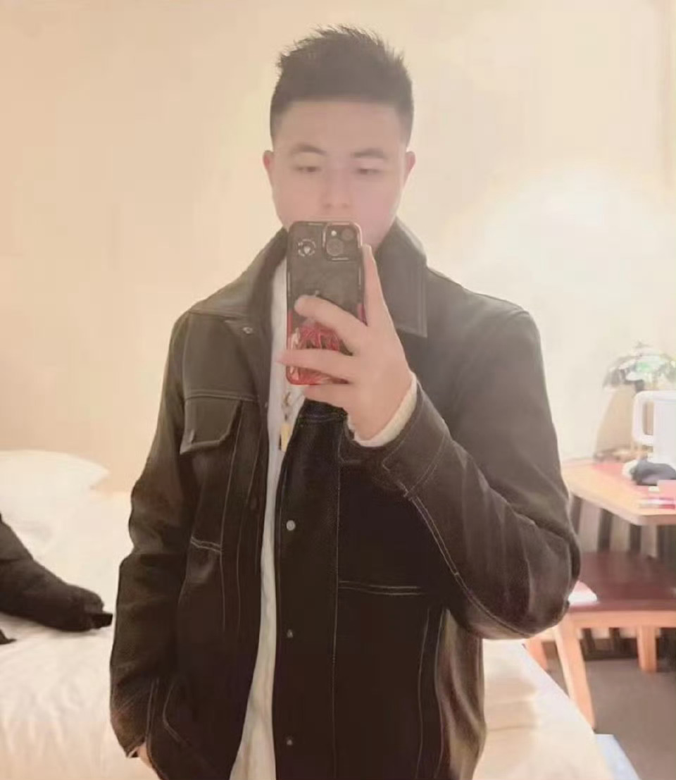 成都征婚【第7545号】95年男生，身高175，事业编制，年收入15，有车有房；