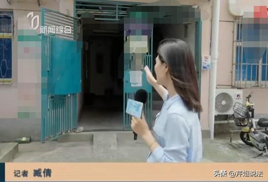 上海嘉定，徐女士投诉邻居违建后被报复，随后楼道里出现奇怪的图片和字符，徐女士多次