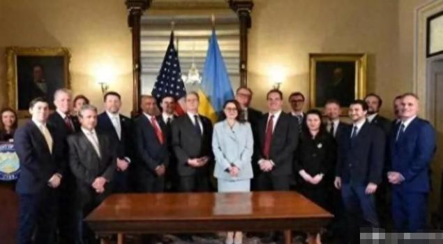 仗打完了，分赃开始了，乌克兰这仗打完了，分赃开始了，地归俄罗斯，钱归美国，命归乌