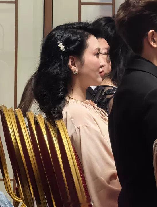 金莎孕相金莎线下活动状态，网友说有孕相了金莎线下状态金莎孙丞潇备孕