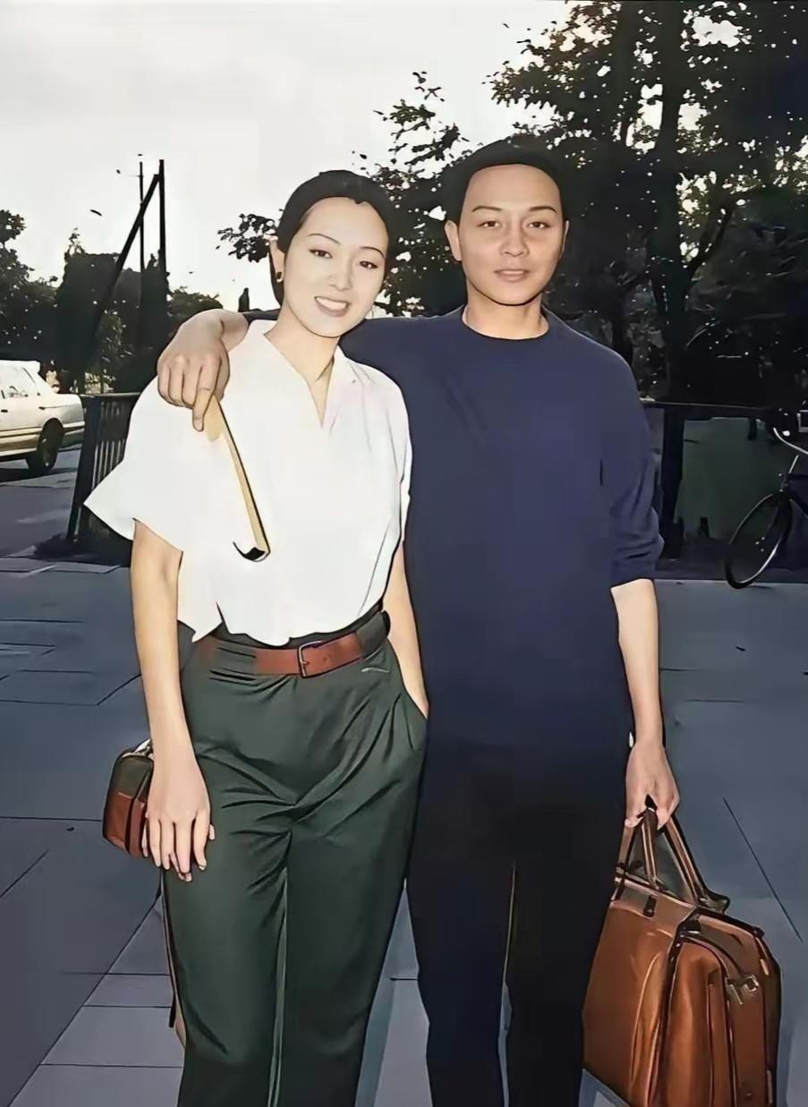 王铎：张国荣和巩俐在演什么戏呢？