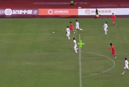 不是点球？U22国足前锋被推倒在乌兹别克禁区，主裁却判给对手门球。
熊猫杯最后一