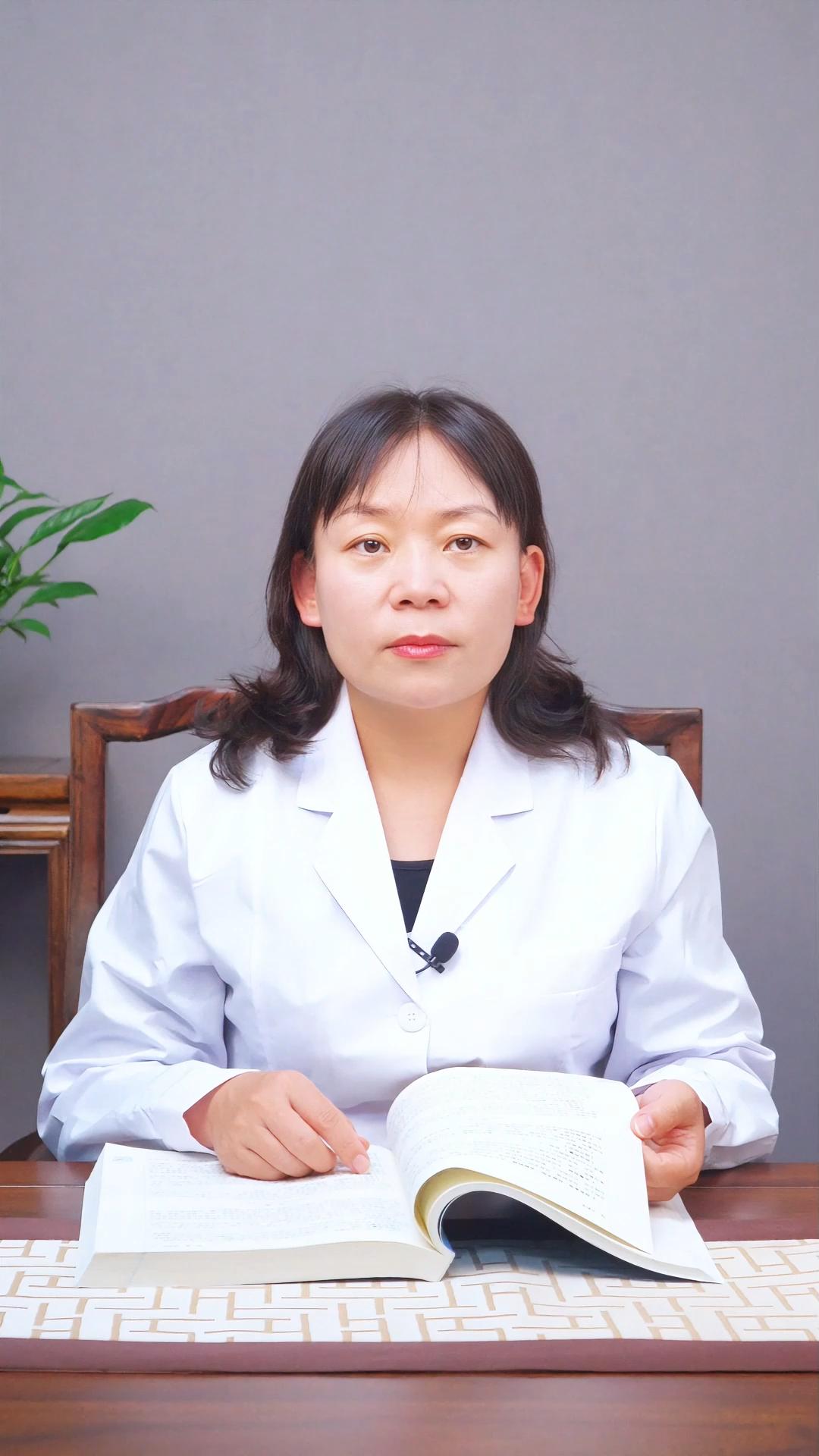 有痰咳不出，教你五个实用小妙招！

1. 拍背咳痰：在咳嗽的间隙，保持坐姿或侧卧