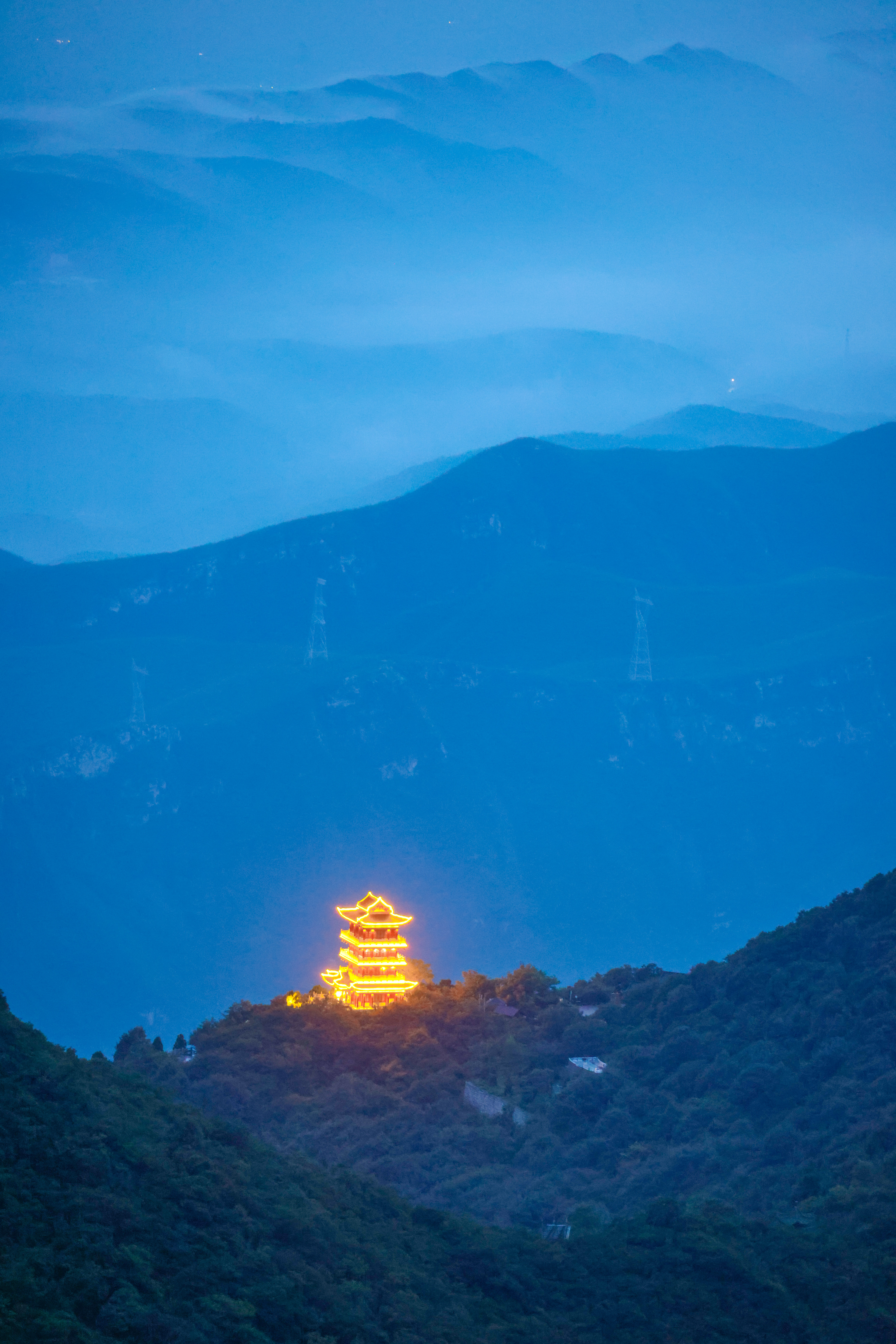 #行走美丽中国# 在一山一水中，领略自然的魅力，一起出发吧！去看看#王维诗里的云