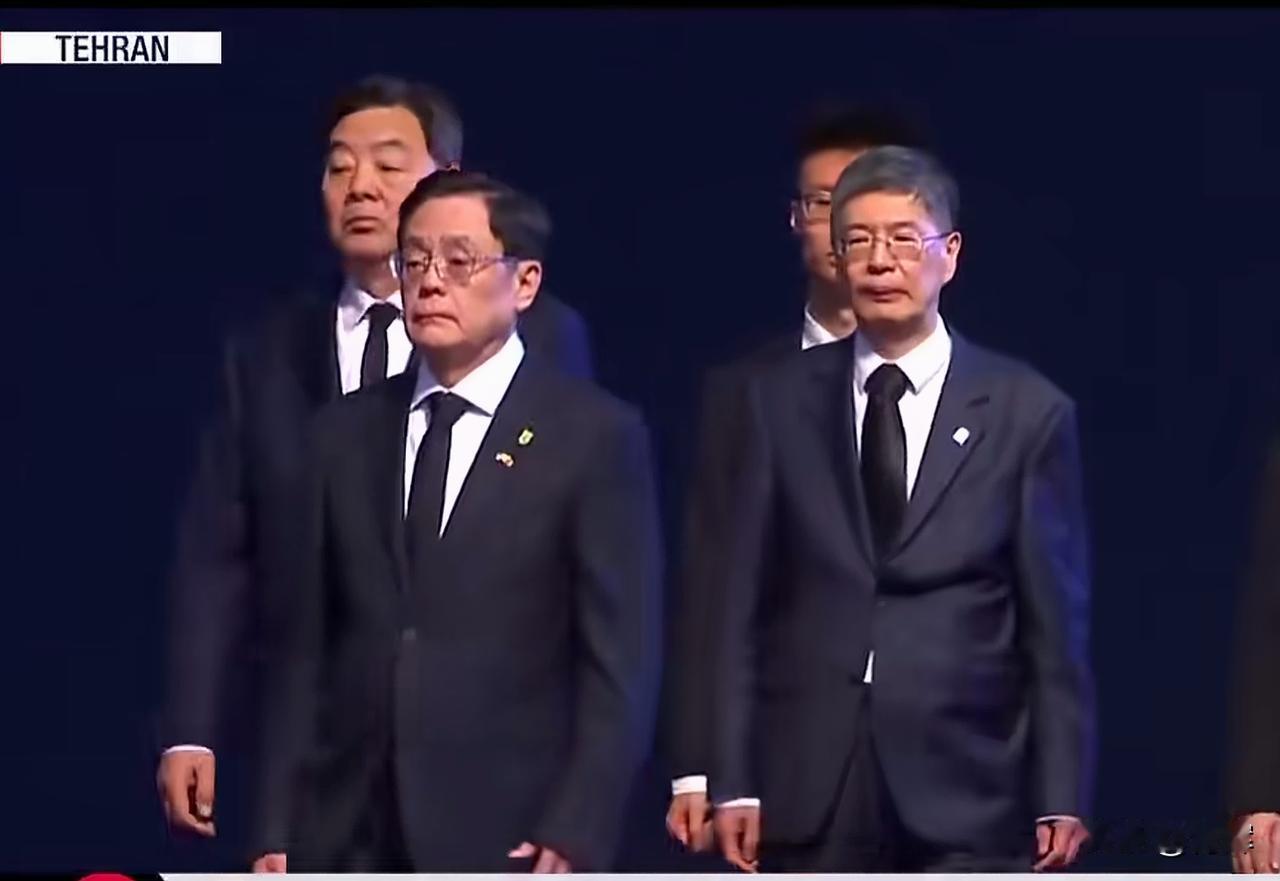 30多个国家和地区的代表参加伊朗国葬，以色列为什么不动手攻击？
这应该是我今天看