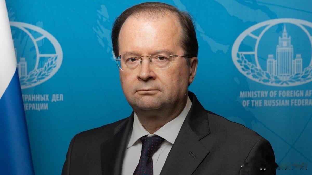 4月21日，俄著名主持人索洛维约夫在节目中用意大利语和俄语交替辱骂意总理梅洛尼，