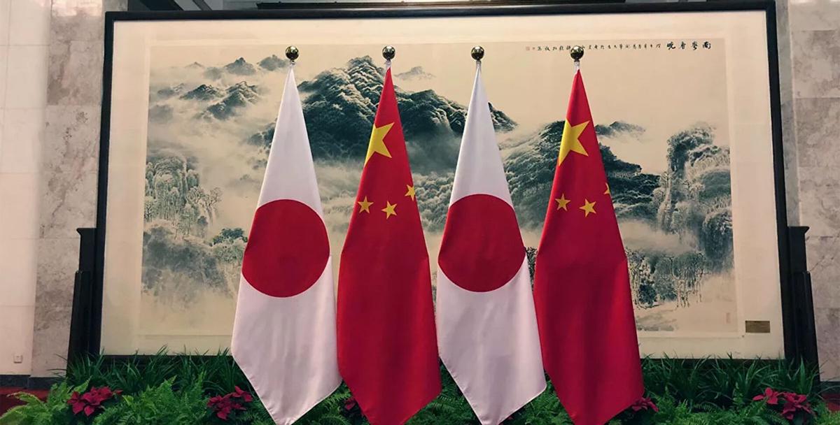 日本几千年来就干一件事：攒劲，偷袭中国，挨打，躺平，再攒劲，
每一次，都是我们被