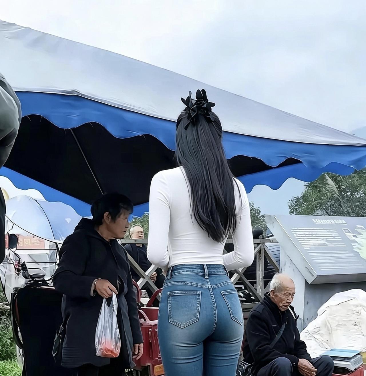 饱满的身材真好