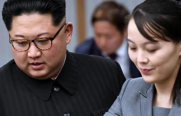 朝鲜做出重大决定，金与正作出一个前所未有表态。
 
朝鲜领导人金正恩的妹妹金与正