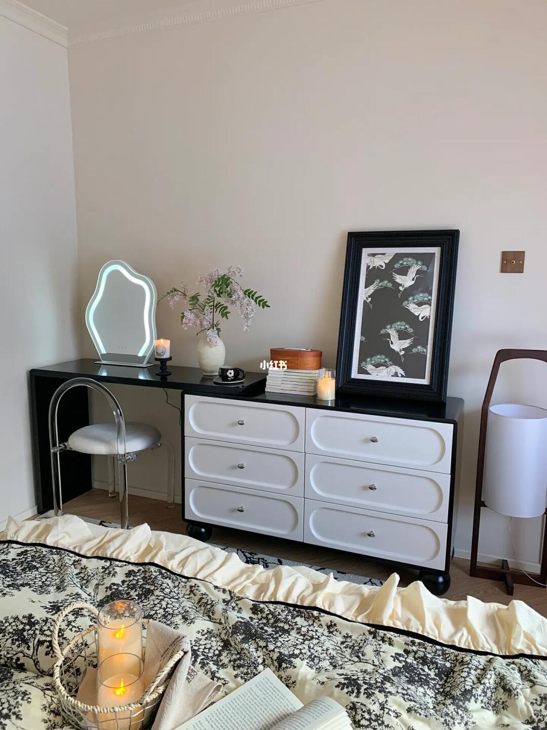 12平中古风卧室🟤床尾这么布置真的绝！