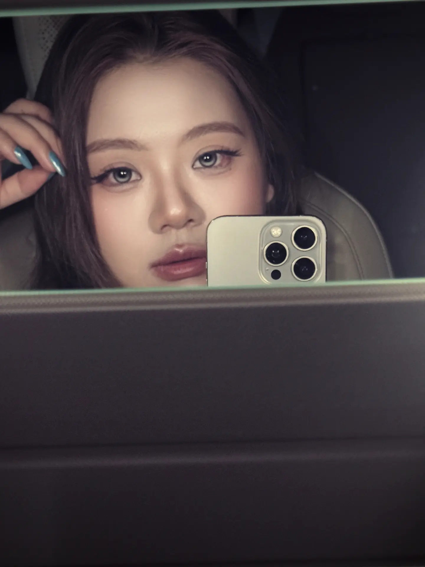 我会克服每一个 渴望躲进别人羽翼下的瞬间 并且温柔的告诉自己我有翅膀