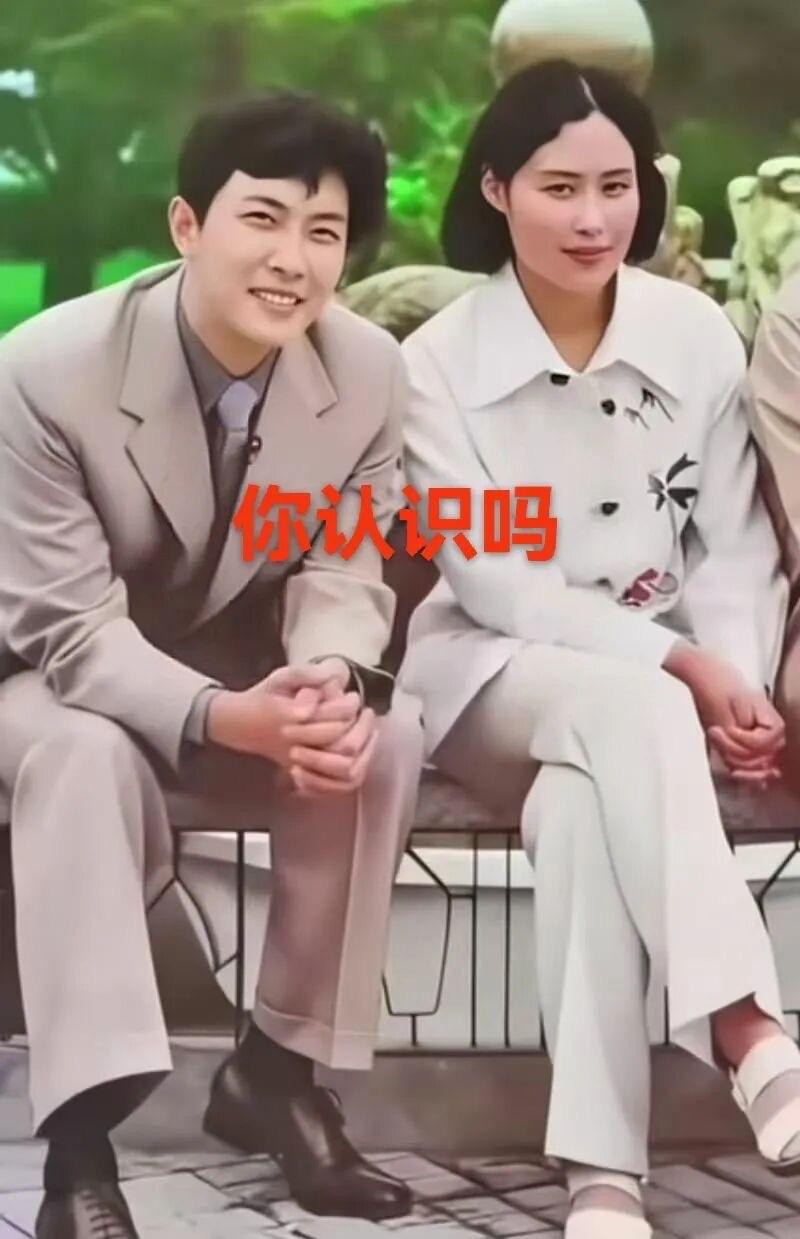 这张照片上的人最少也70多了，现在仍然活跃在荧屏，有认识的吗