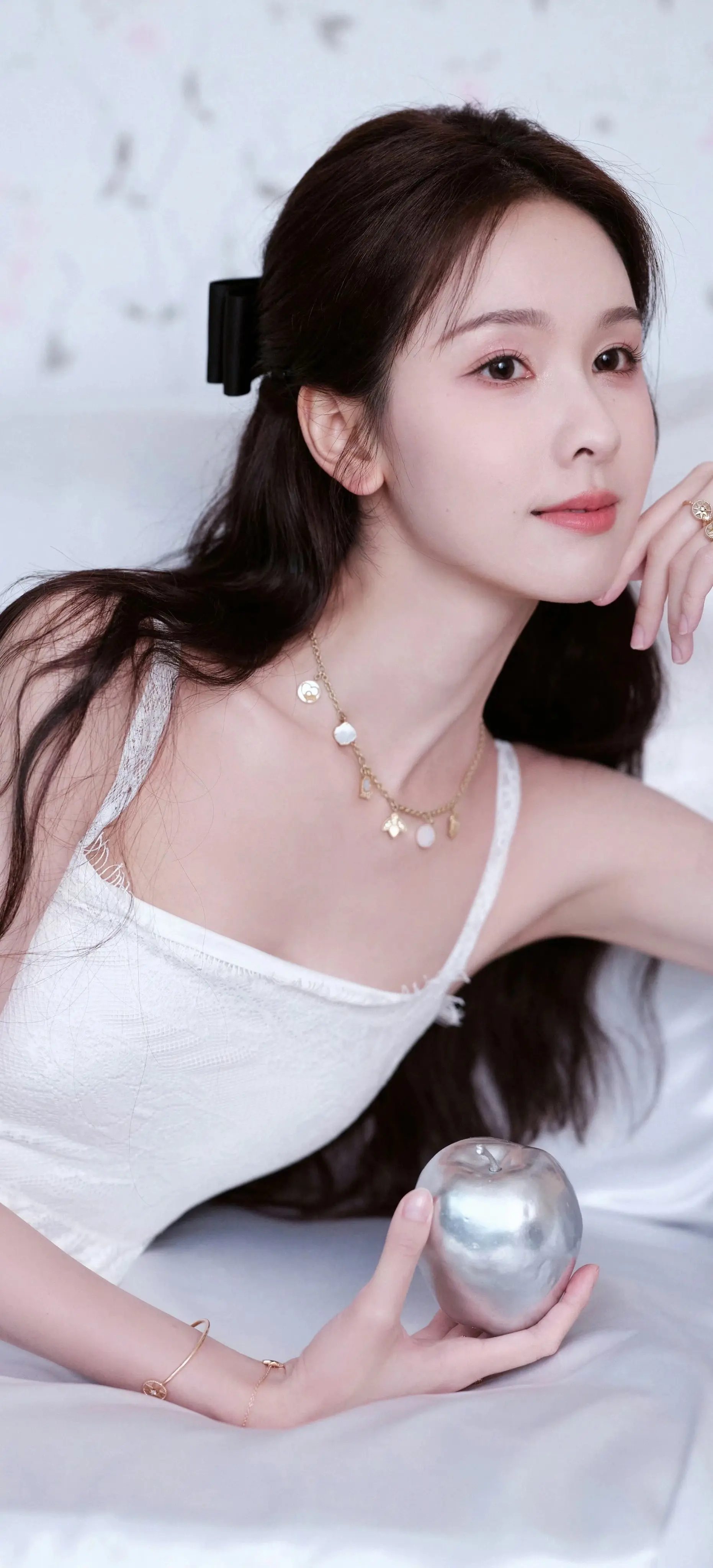 陈都灵 白色系