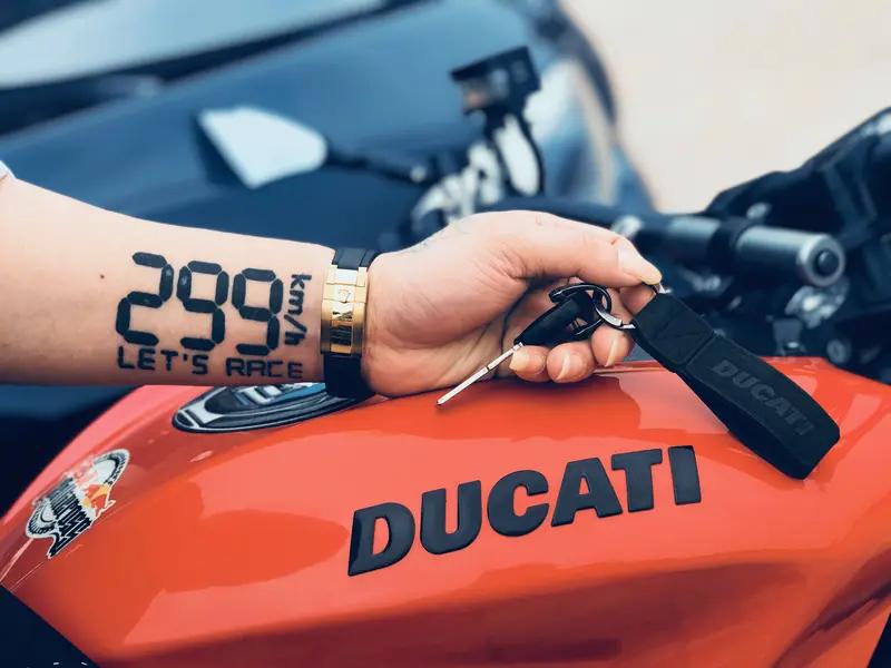 为什么商品价格常以199、299结尾？

商品价格常以199、299结尾，这其实