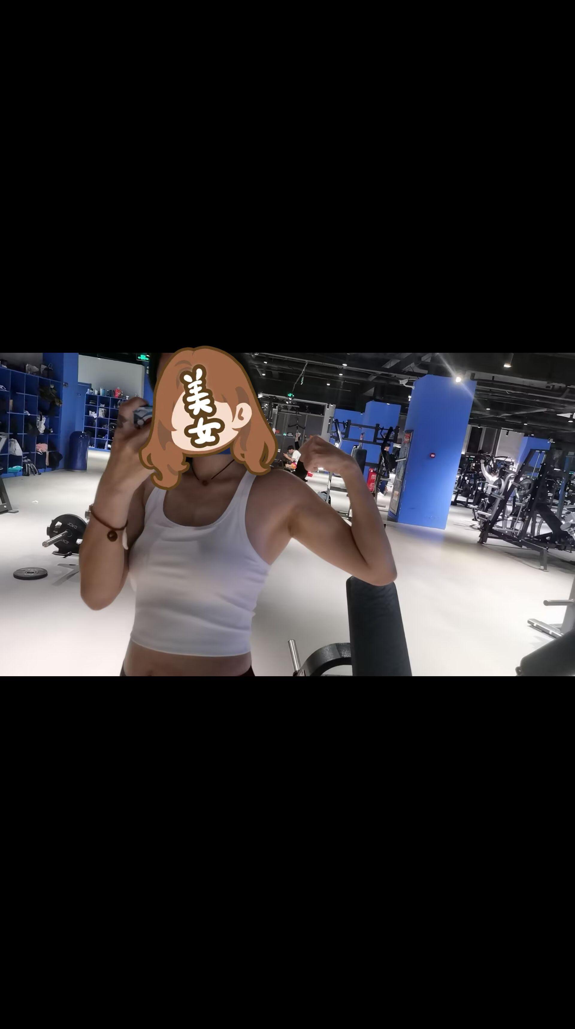 “男人喜欢发誓 他们的誓言和狗叫没什么两样 所以不要相信”