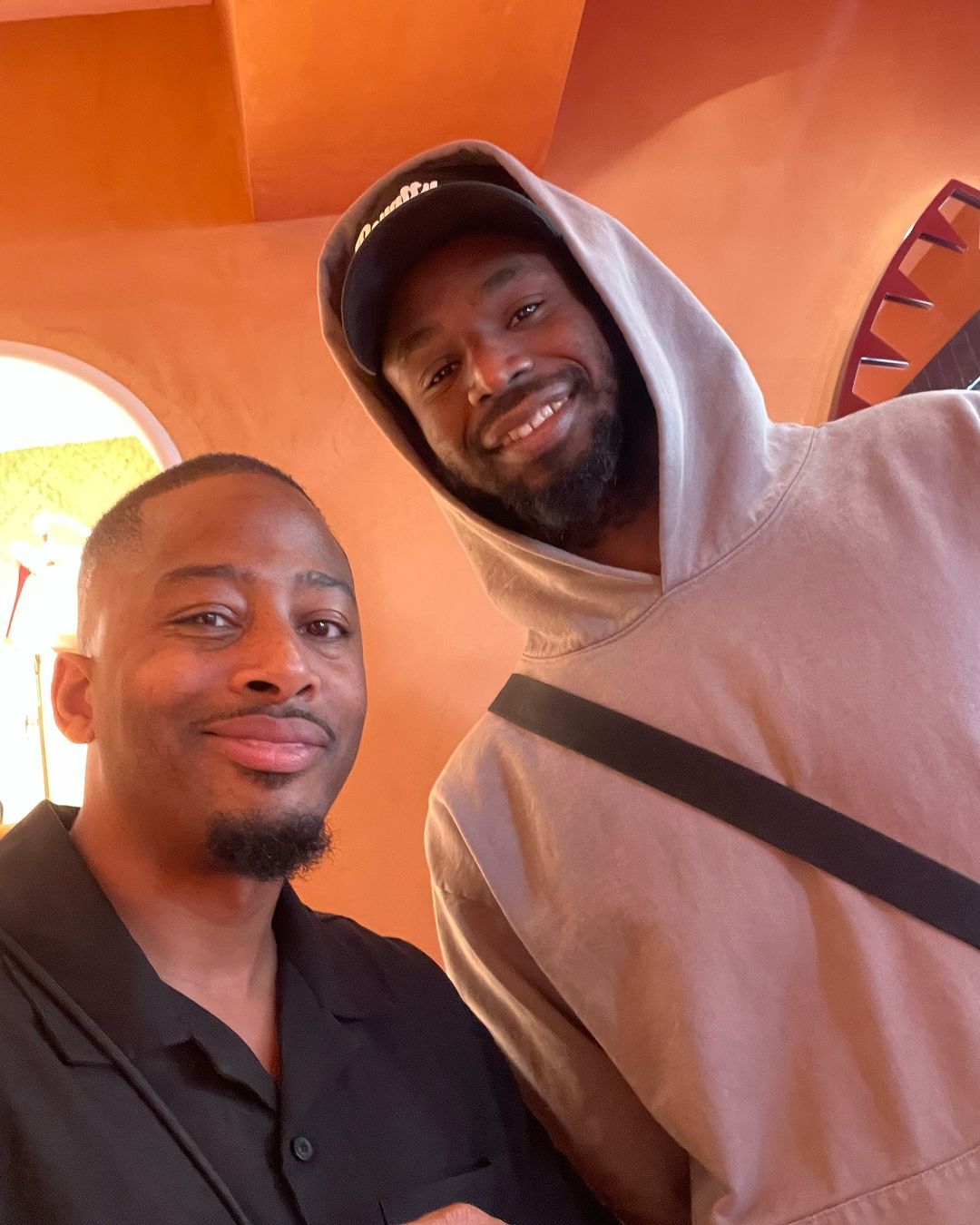 嘴哥探访老友去了#安德鲁维金斯[超话]# ​​​