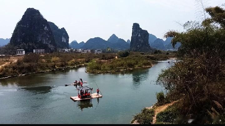 游览祖国大好河山，
    踏上祖国的壮丽版图，一场视觉与心灵的盛宴就此开启。去