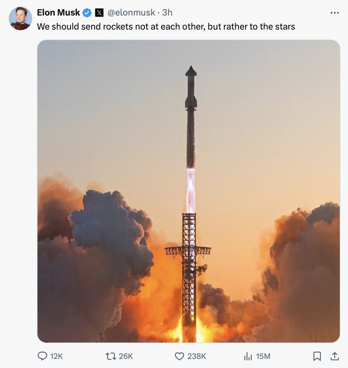 马斯克：“我们的火箭不应该射向彼此，而应该是前往星辰。”SpaceX成立之初就是