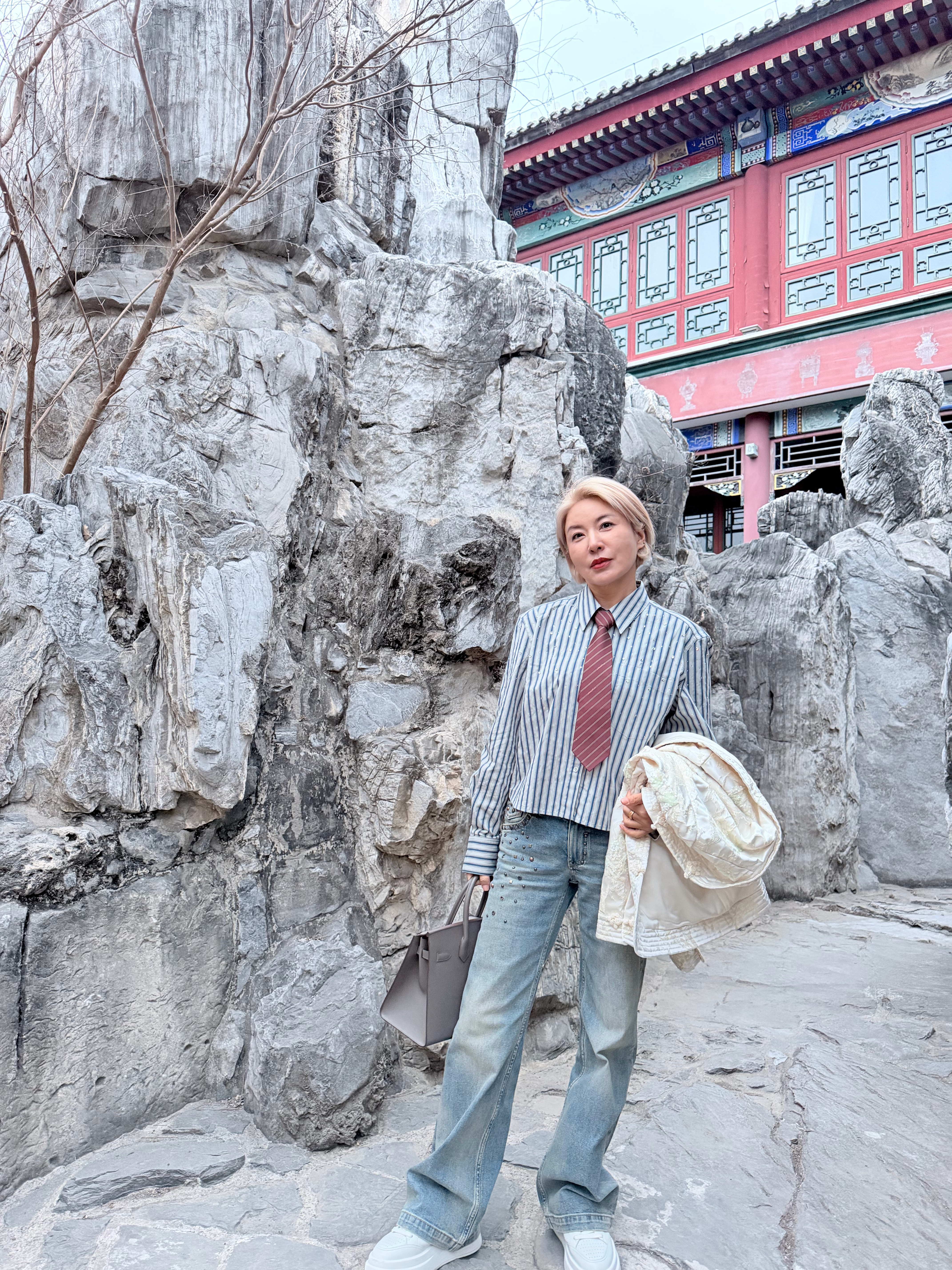 跟五旬老太去参加活动，随手拍了一张出不出片，纯看拍谁，没毛病吧