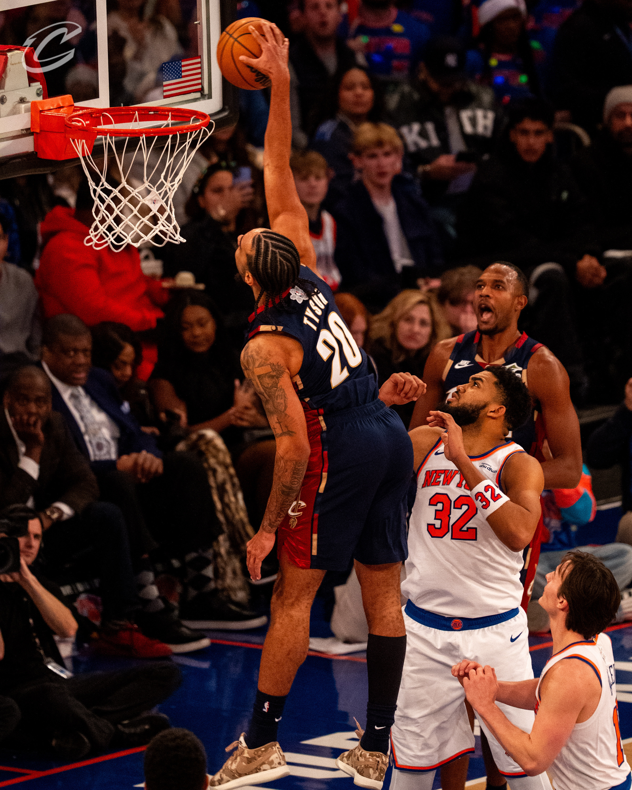 第三节单节，杰伦·泰森11分，梅里尔8分，骑士又单节赢了14分。骑士vs尼克斯N