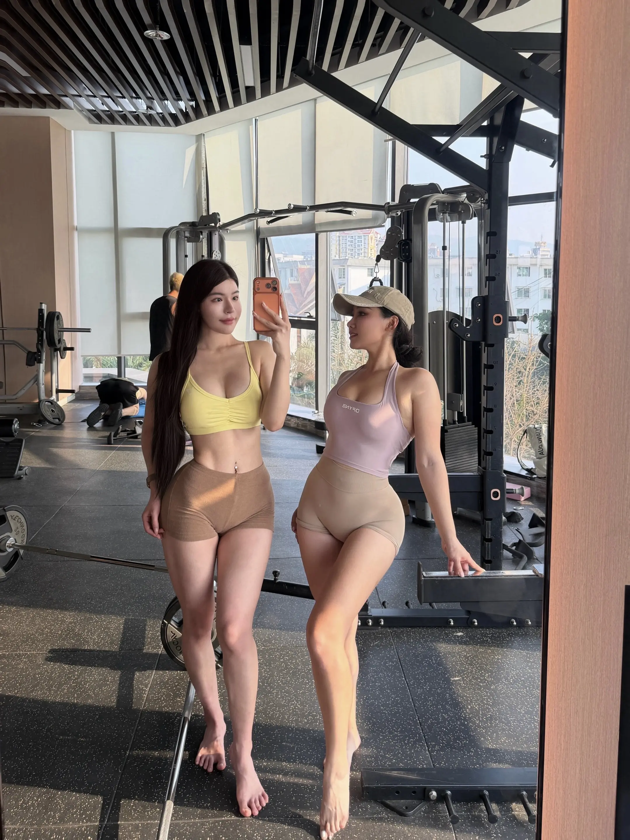 也是在版纳约上了健身