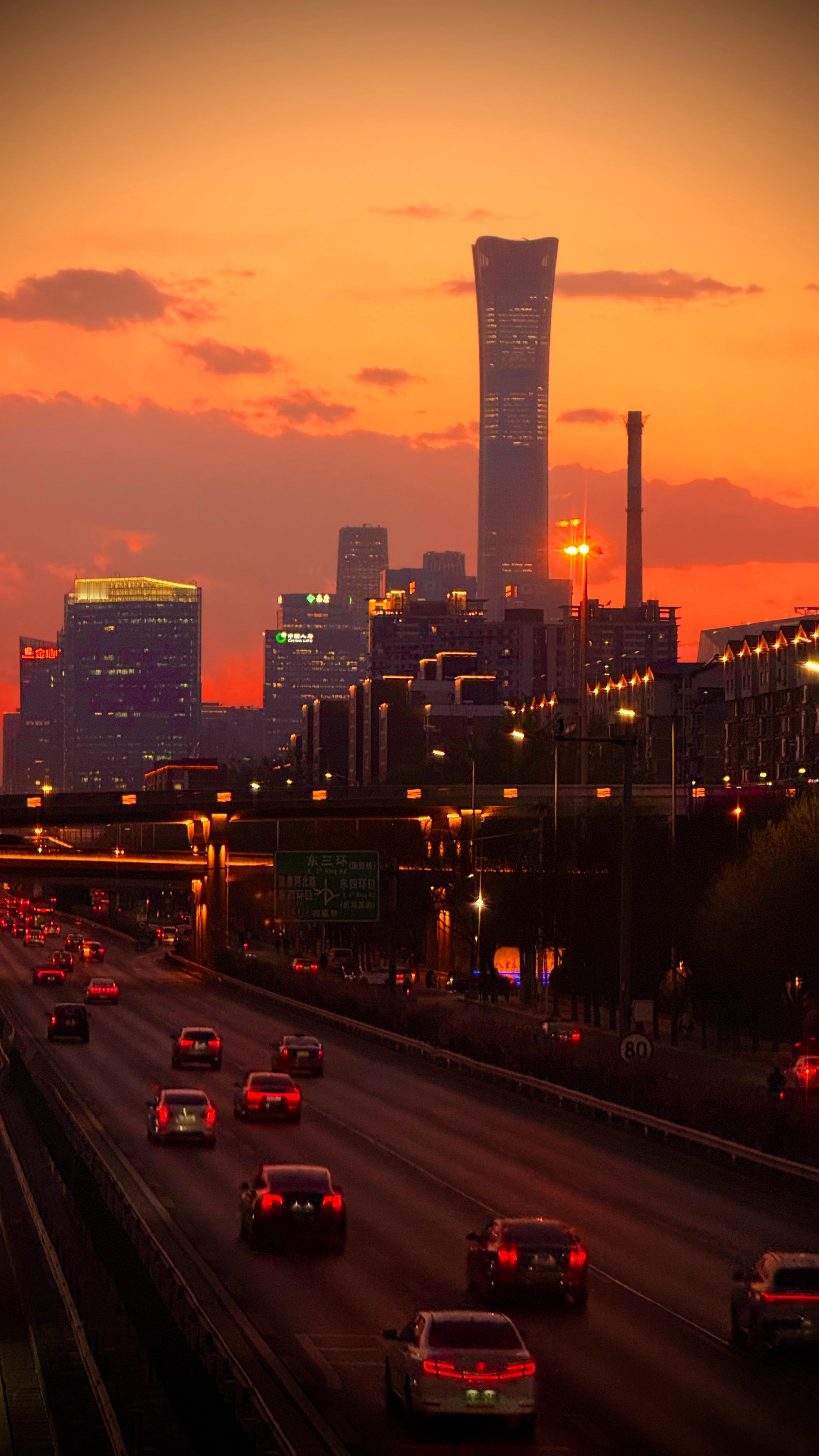 谁会不爱沉稳、成熟的灵魂呢🌆[老师爱你][老师爱你]Jusqu'à Grand