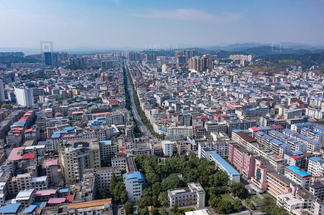 邵阳地区位于湖南省的西南部，这是一片历史悠久人文璀璨的地区。在经济发展的长河中，