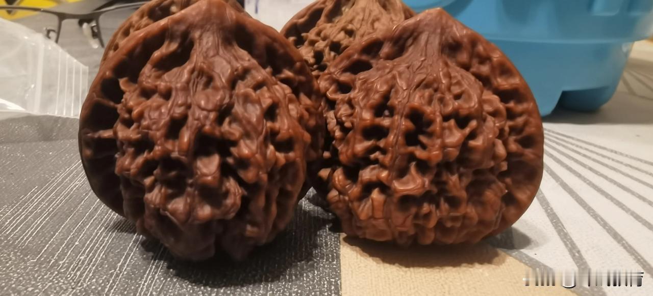 第十六天的效果，准备换一对盘一下，这一对放半个月，期待着对比的效果。