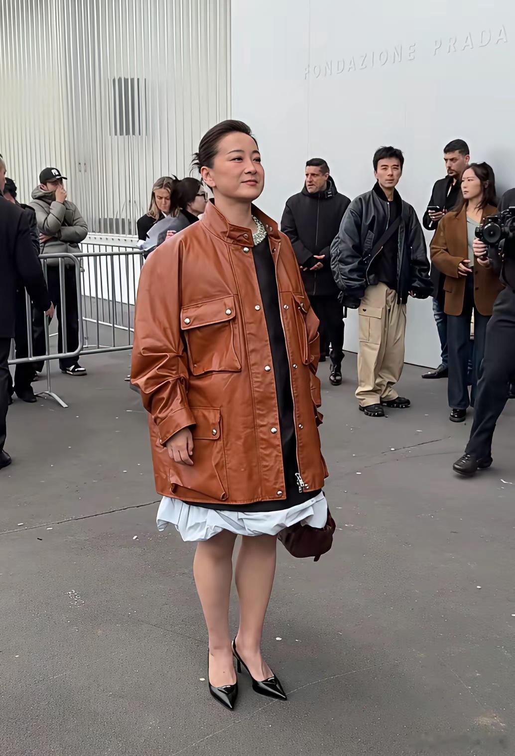 我只嫉妒贾玲一件事不是嫉妒她真的瘦下来了也不是嫉妒她有钱，而是嫉妒她能一直坚定自