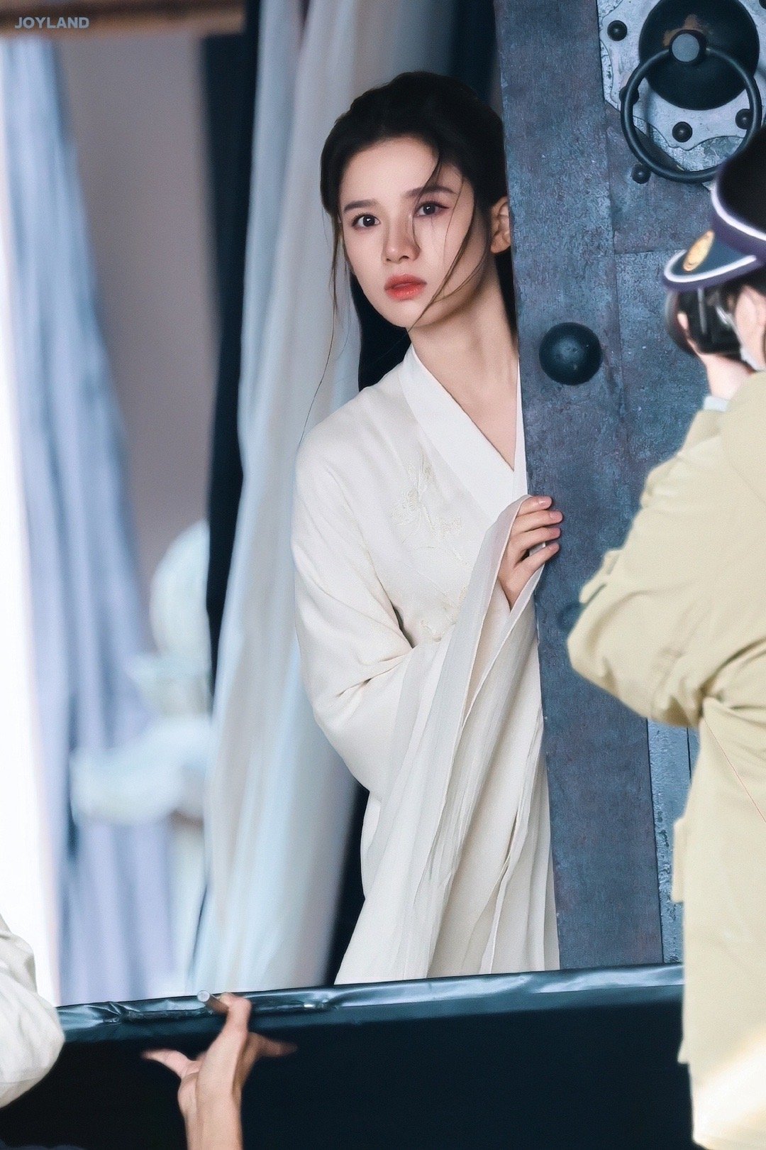 张婧仪[超话]  张婧仪梦花廷素衣路透  |  