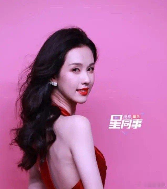 陈都灵粉丝不要再捂嘴了 ​​​