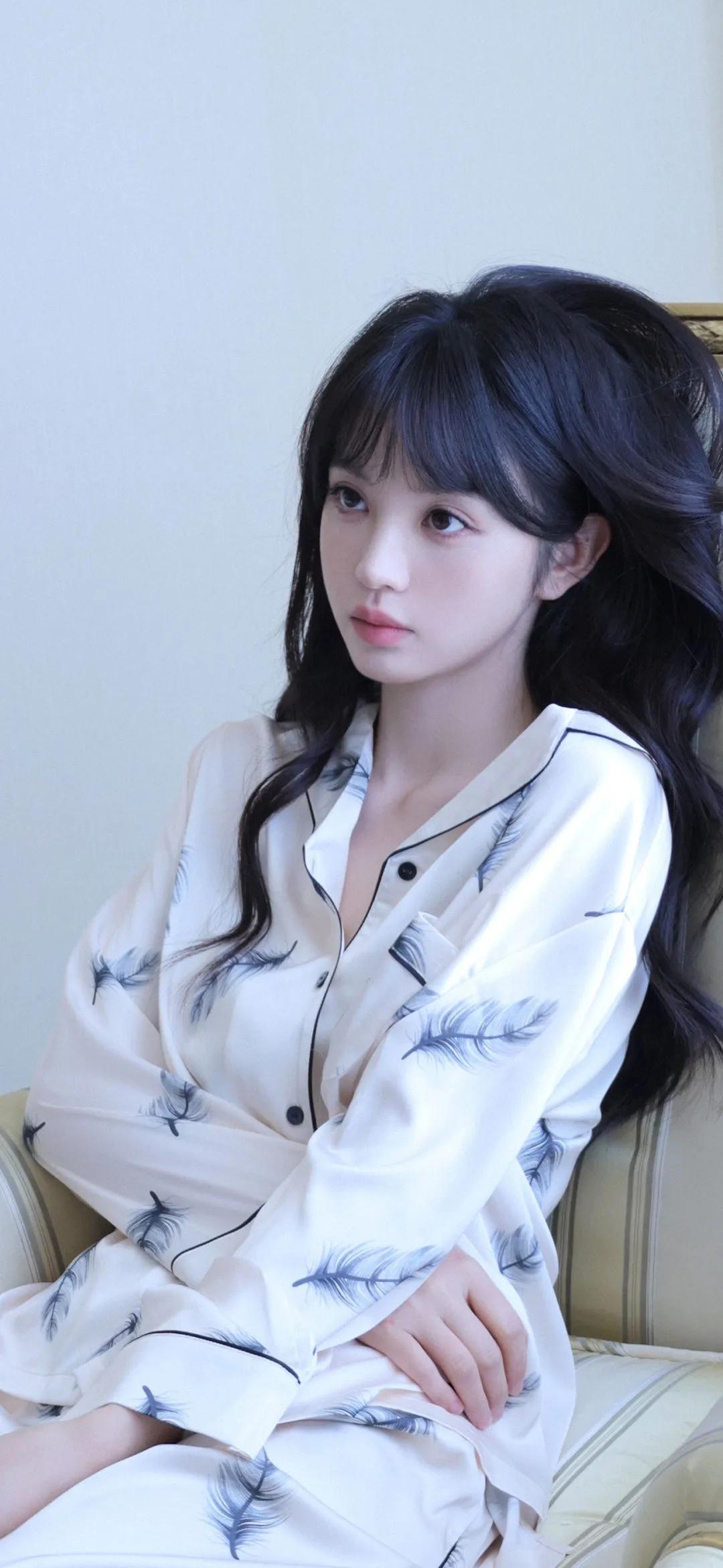 田曦薇。 每日分享，宝藏女孩